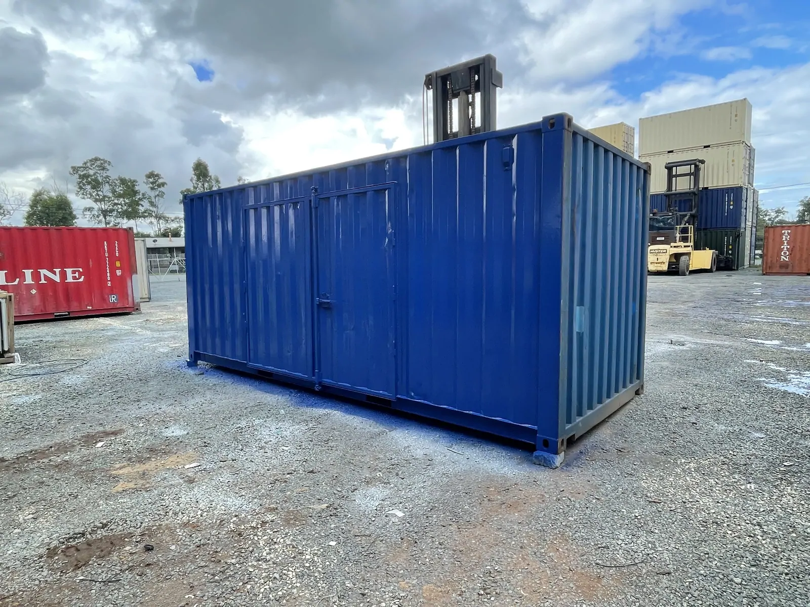 Side Opening container — side and end walls